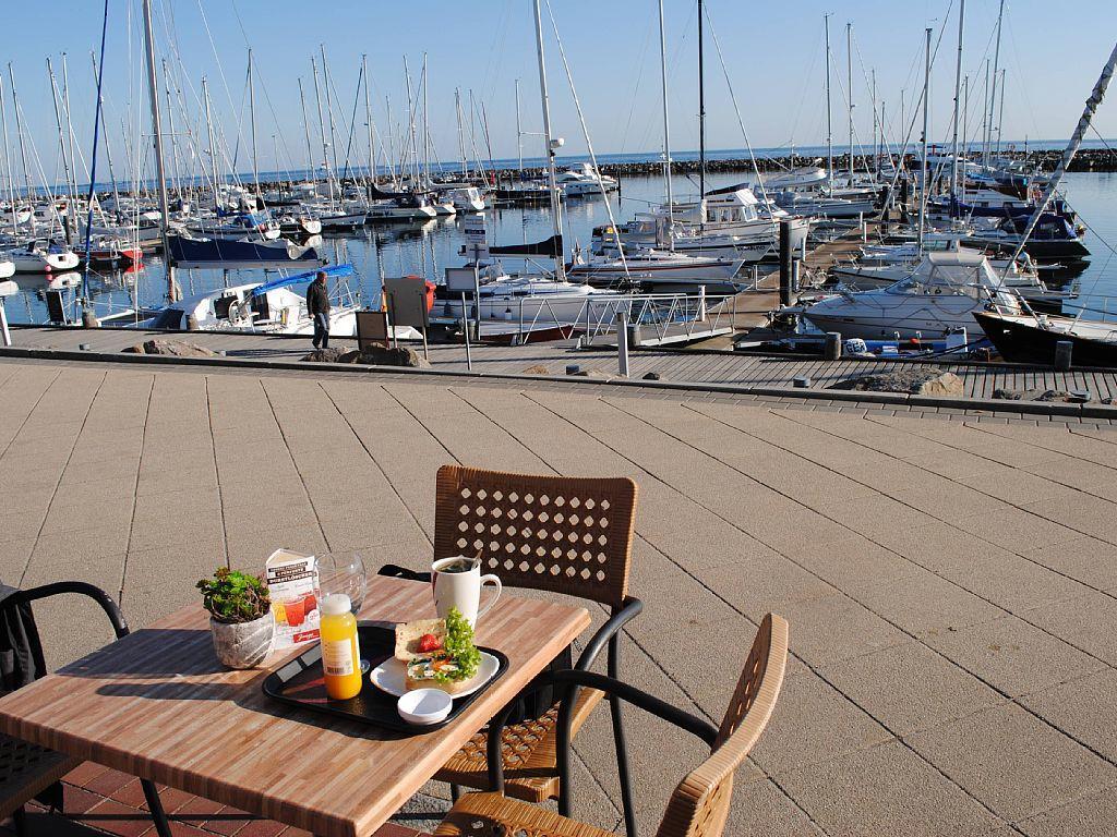 Fewo Strandstrasse - Fuehrt Auf Die Schoene Ostsee-Seebruecke Ostseebad Kühlungsborn Kültér fotó