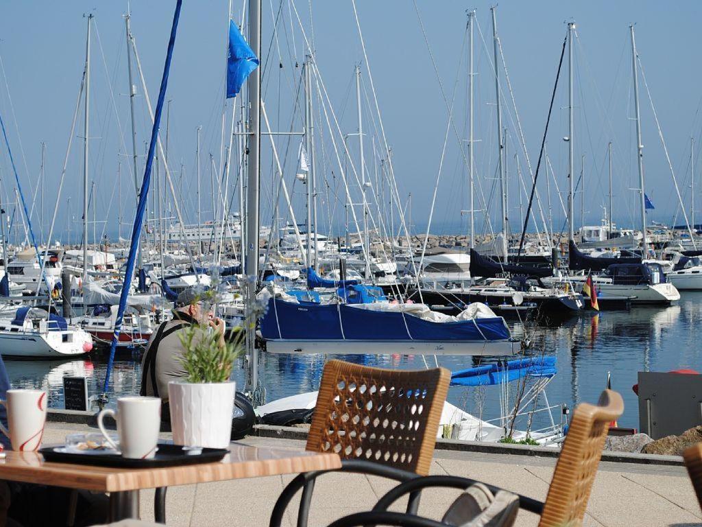Fewo Strandstrasse - Fuehrt Auf Die Schoene Ostsee-Seebruecke Ostseebad Kühlungsborn Kültér fotó